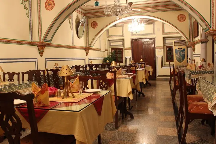 Джайпур: Madhuban - A Heritage Home
