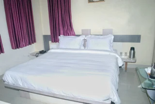Сомнатх: Hotel Shubh Suvidha