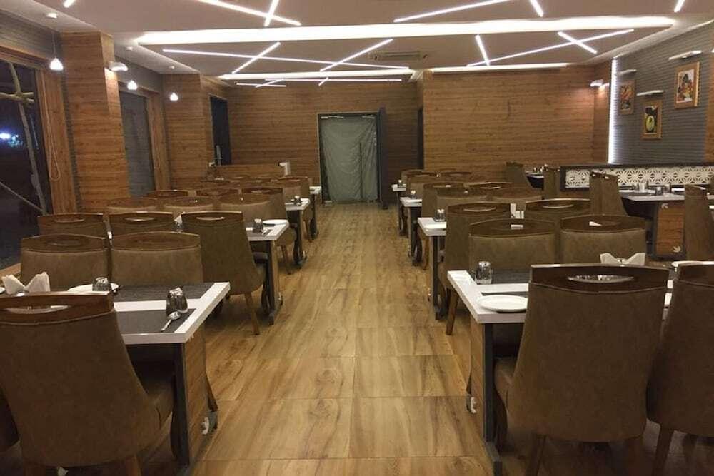 Сомнатх: Hotel Shubh Suvidha