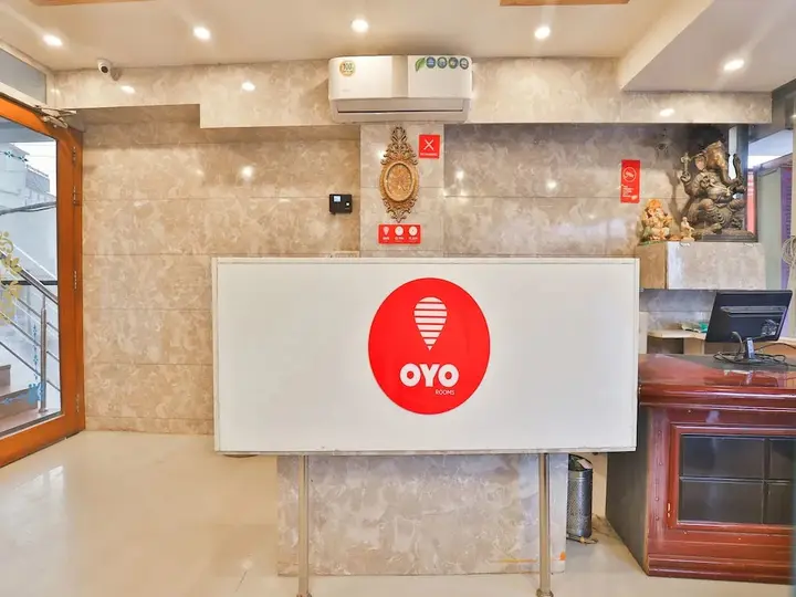 Вадодара: OYO Hotel Dash Continental
