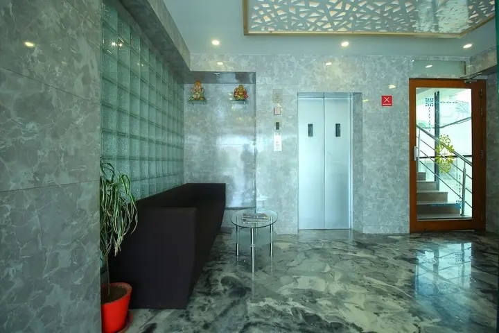 Вадодара: OYO Hotel Dash Continental