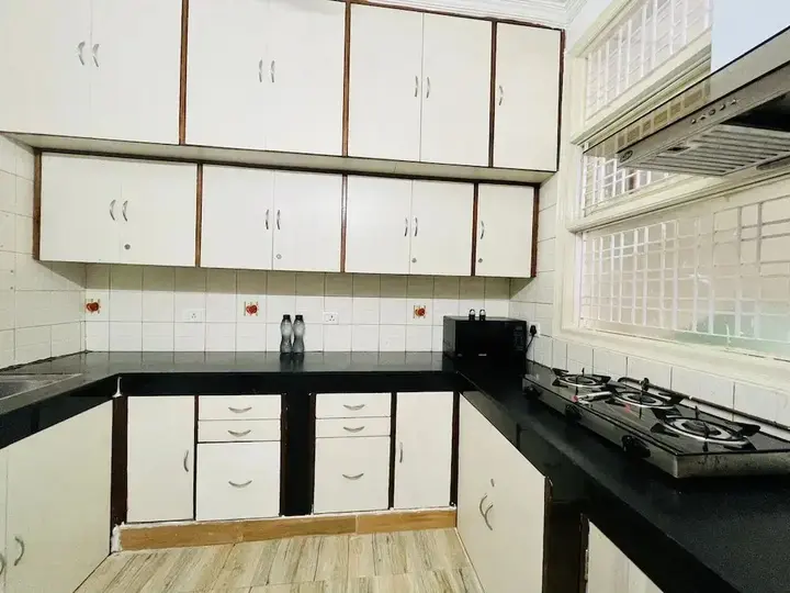 Гуруграм: Olive Service Apartment DLF Galleria