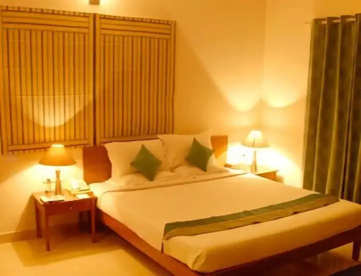 Бангалор: Sterling Living Space - Residency Road