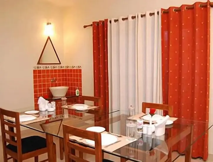 Бангалор: Sterling Living Space - Residency Road
