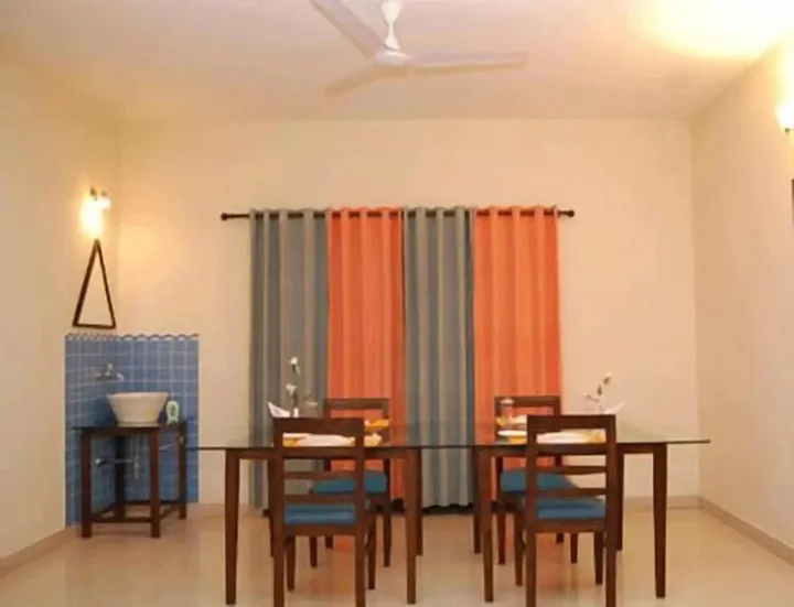 Бангалор: Sterling Living Space - Residency Road