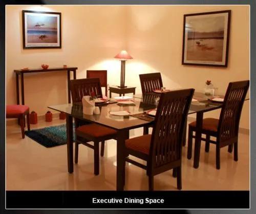 Бангалор: Sterling Living Space - Residency Road