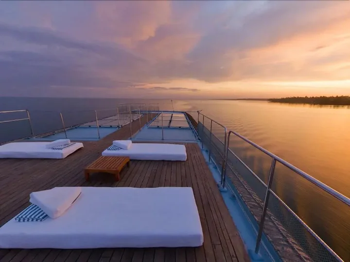 Мухамма: The Oberoi Motor Vessel Vrinda