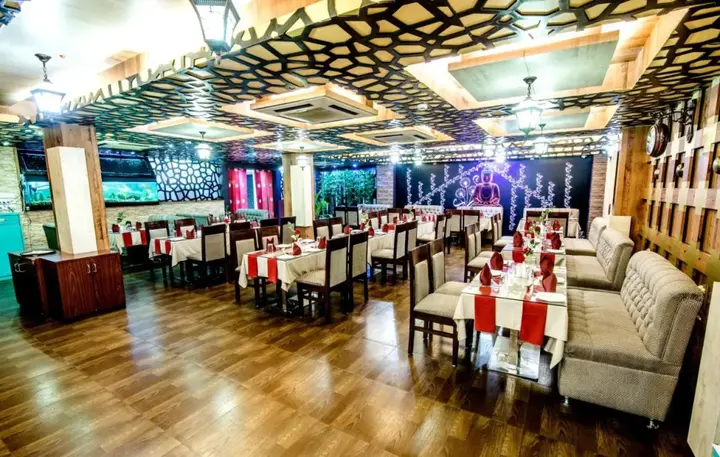 Ранчи: Hotel AVN Grand