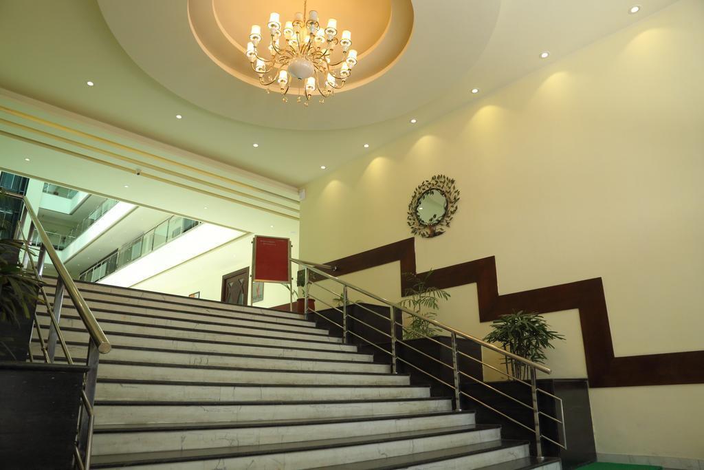 Хошиарпур: Hotel Amber Residency