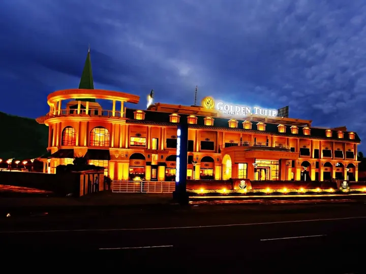 Тхане: Golden Chariot Vasai - Hotel and Spa