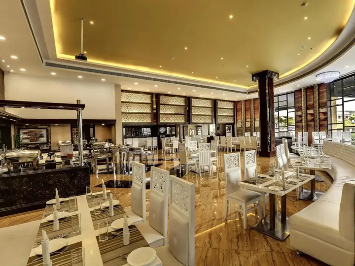 Тхане: Golden Chariot Vasai - Hotel and Spa
