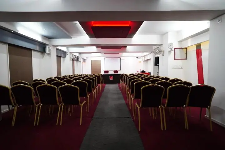 Кондотти: Emarald Hotel Calicut