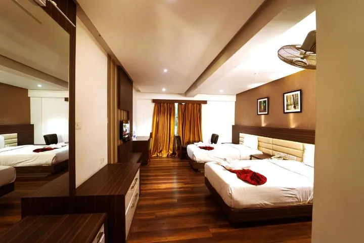 Кондотти: Emarald Hotel Calicut