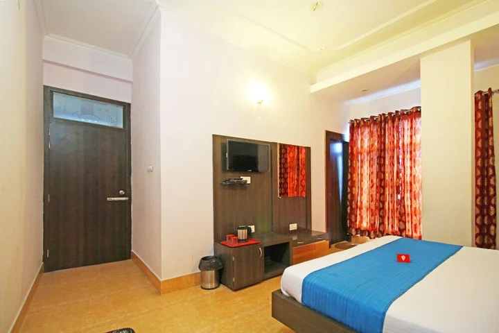 Варанаси: OYO 4398 Hotel Rajat Grand