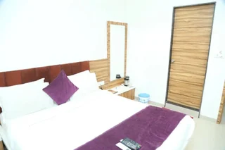 Ахмедабад: Shri Akshar Hotel