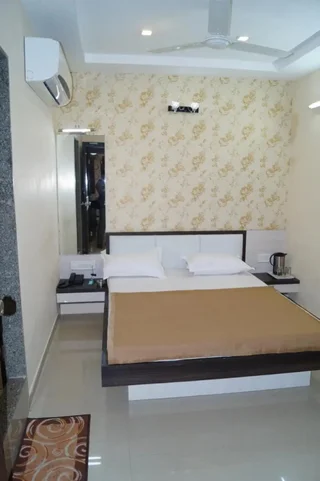 Ахмедабад: Shri Akshar Hotel
