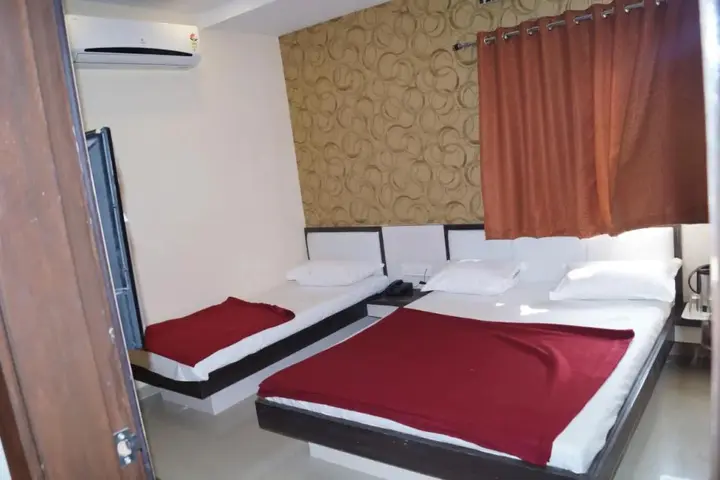 Ахмедабад: Shri Akshar Hotel