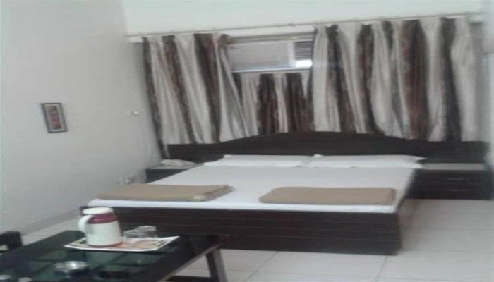 Лакхнау: Hotel Pal Avadh