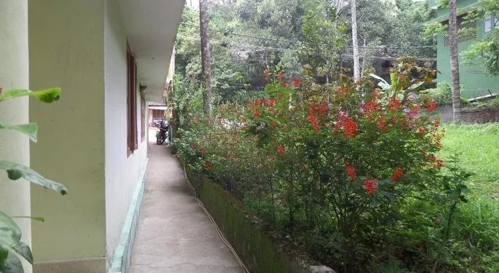 Кумили: Rose Garden Homestay