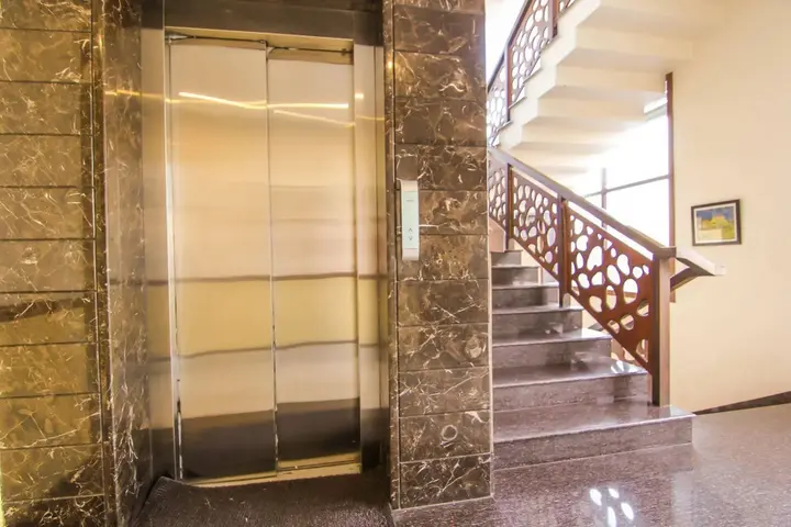 Лакхнау: Townhouse OAK Hotel Edesia