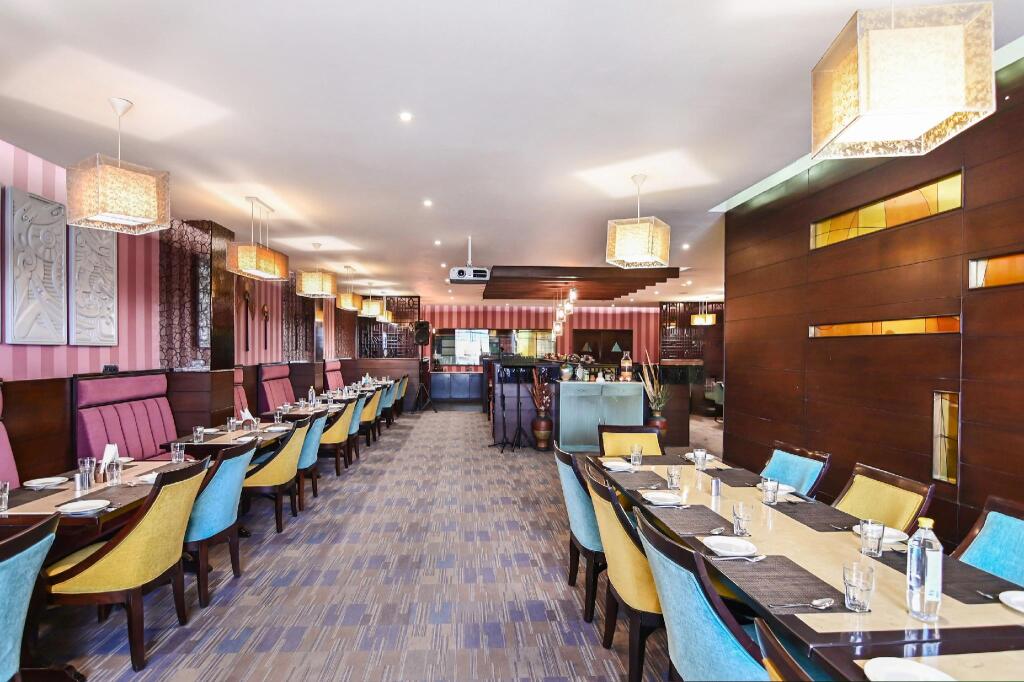 Townhouse OAK Hotel Edesia — фото 3