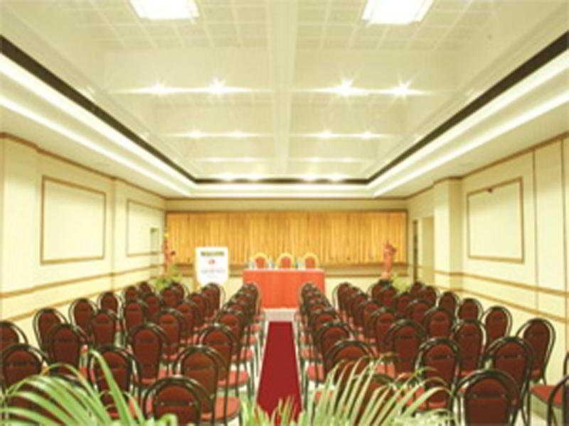 Мадурай: The Madurai Residency