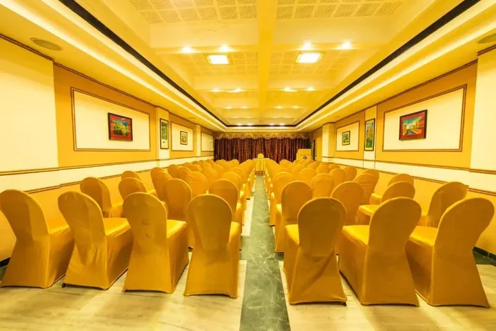 Мадурай: The Madurai Residency