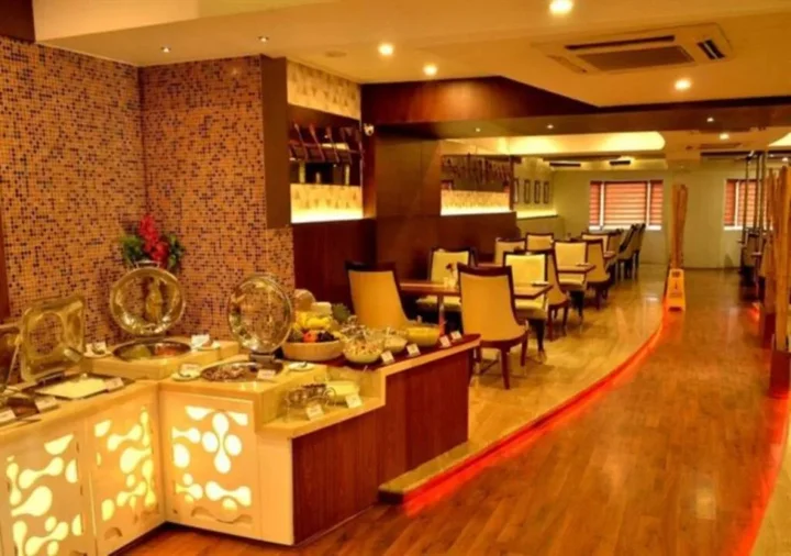 Мадурай: The Madurai Residency