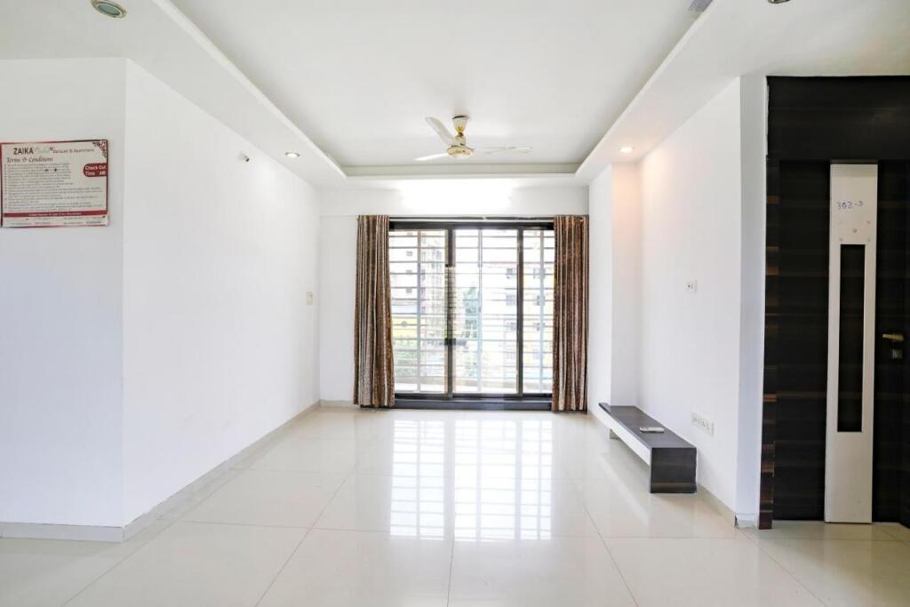 Тхане: FabHotel Shree Balaji NX Banquets & Apartment
