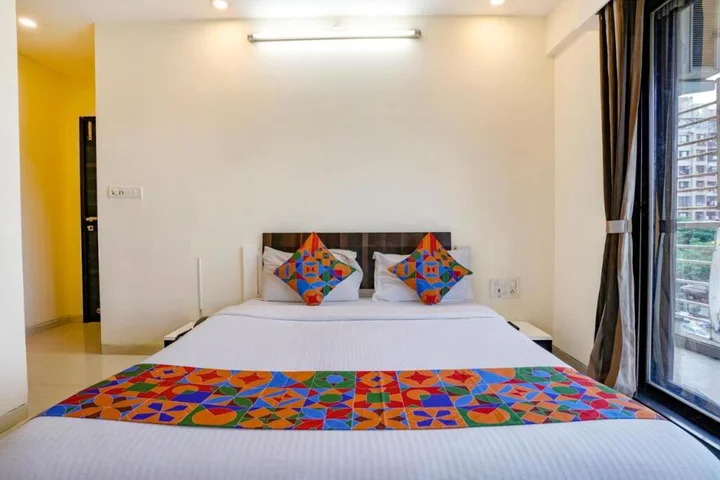 Тхане: FabHotel Shree Balaji NX Banquets & Apartment