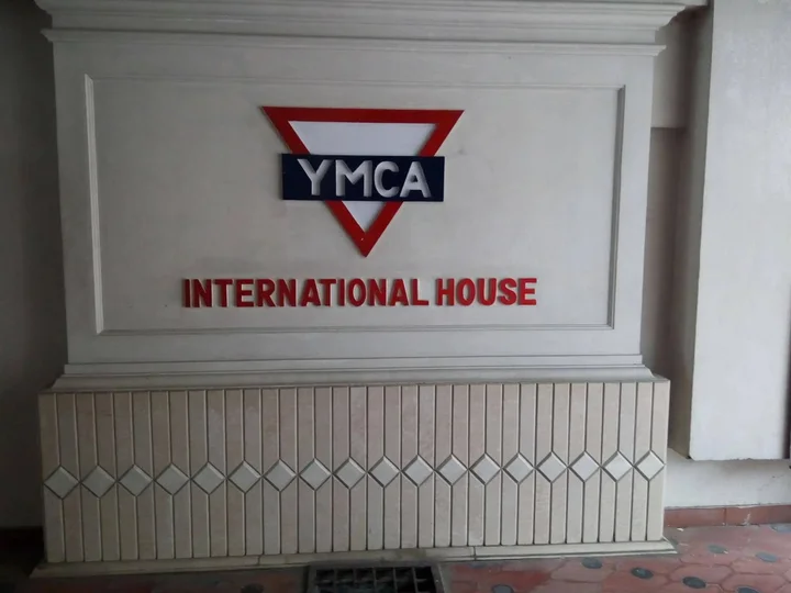 Коччи: YMCA International House