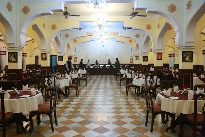 Крепость Jhansi: Hotel Raj Mahal The Palace