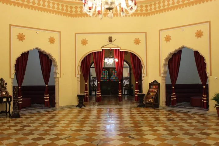 Крепость Jhansi: Hotel Raj Mahal The Palace