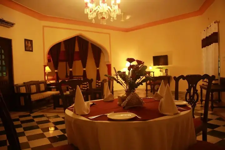 Крепость Jhansi: Hotel Raj Mahal The Palace