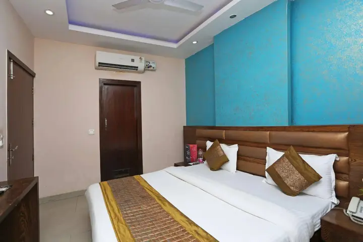 Нью-Дели: OYO 6096 Hotel Maharani Palace