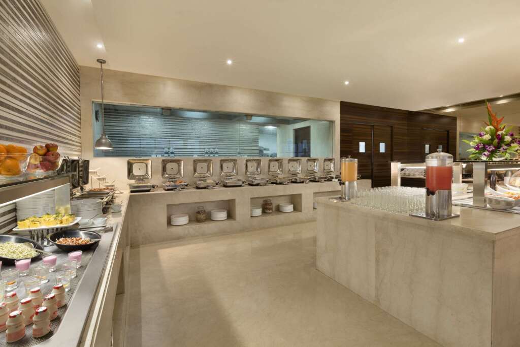 Бангалор: Howard Johnson by Wyndham Bengaluru Hebbal