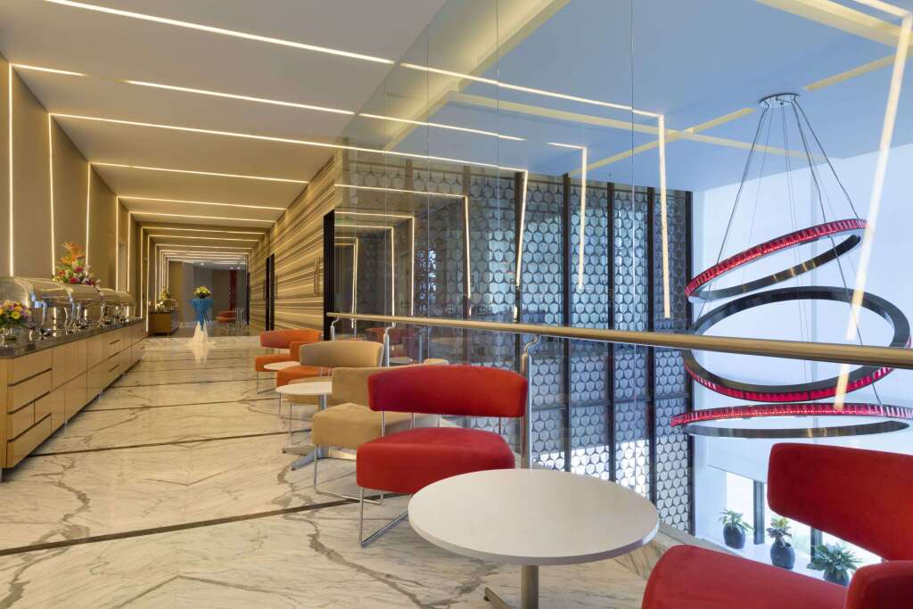 Бангалор: Howard Johnson by Wyndham Bengaluru Hebbal