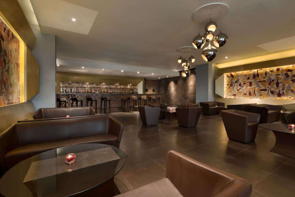 Бангалор: Howard Johnson by Wyndham Bengaluru Hebbal