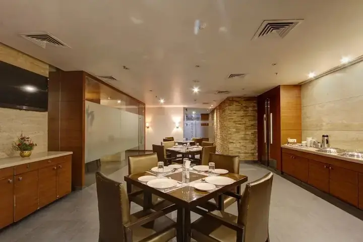 Салем: Capital O 8169 Hotel Salem Castle