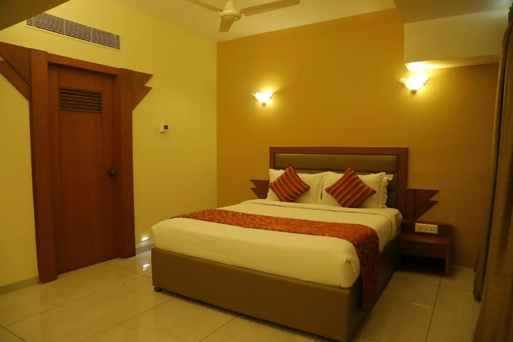 Салем: Capital O 8169 Hotel Salem Castle
