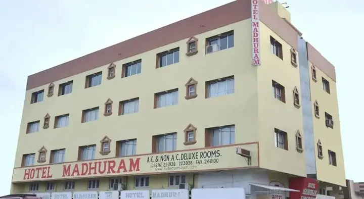 Сомнатх: Hotel Madhuram