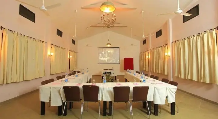 Баихар: Infinity Resort Kanha