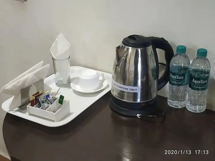 Нью-Дели: Golden Palm Suites