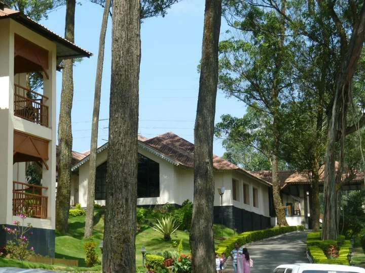 Муннар: KTDC Tea County Munnar