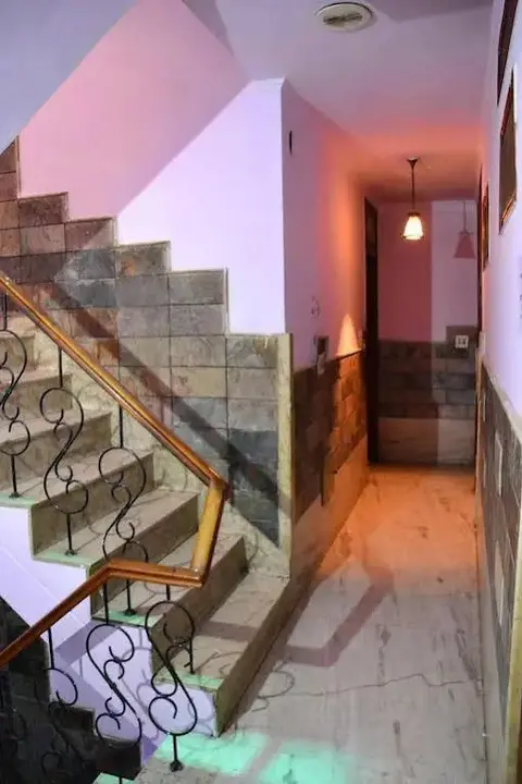 Нью-Дели: Yes Please Guest House