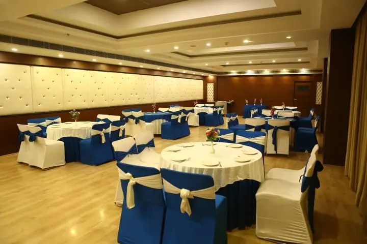 Дехрадун: The Pearl Grand Hotel