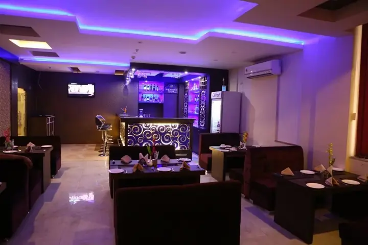 Дехрадун: The Pearl Grand Hotel