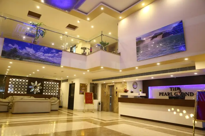 Дехрадун: The Pearl Grand Hotel