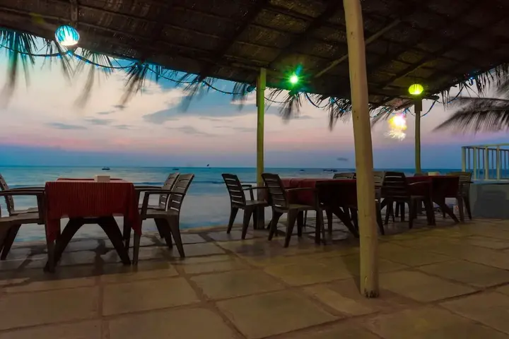 Анджуна: Vista Praia Beachfront Cottages