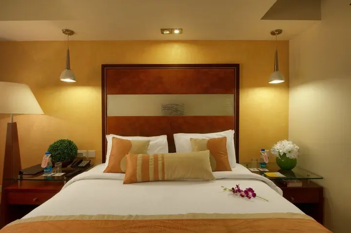 Массури: Royal Orchid Fort Resort